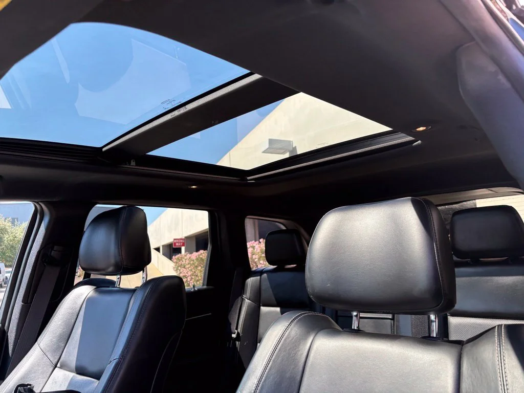Used 2017 Black Jeep Limited image 9