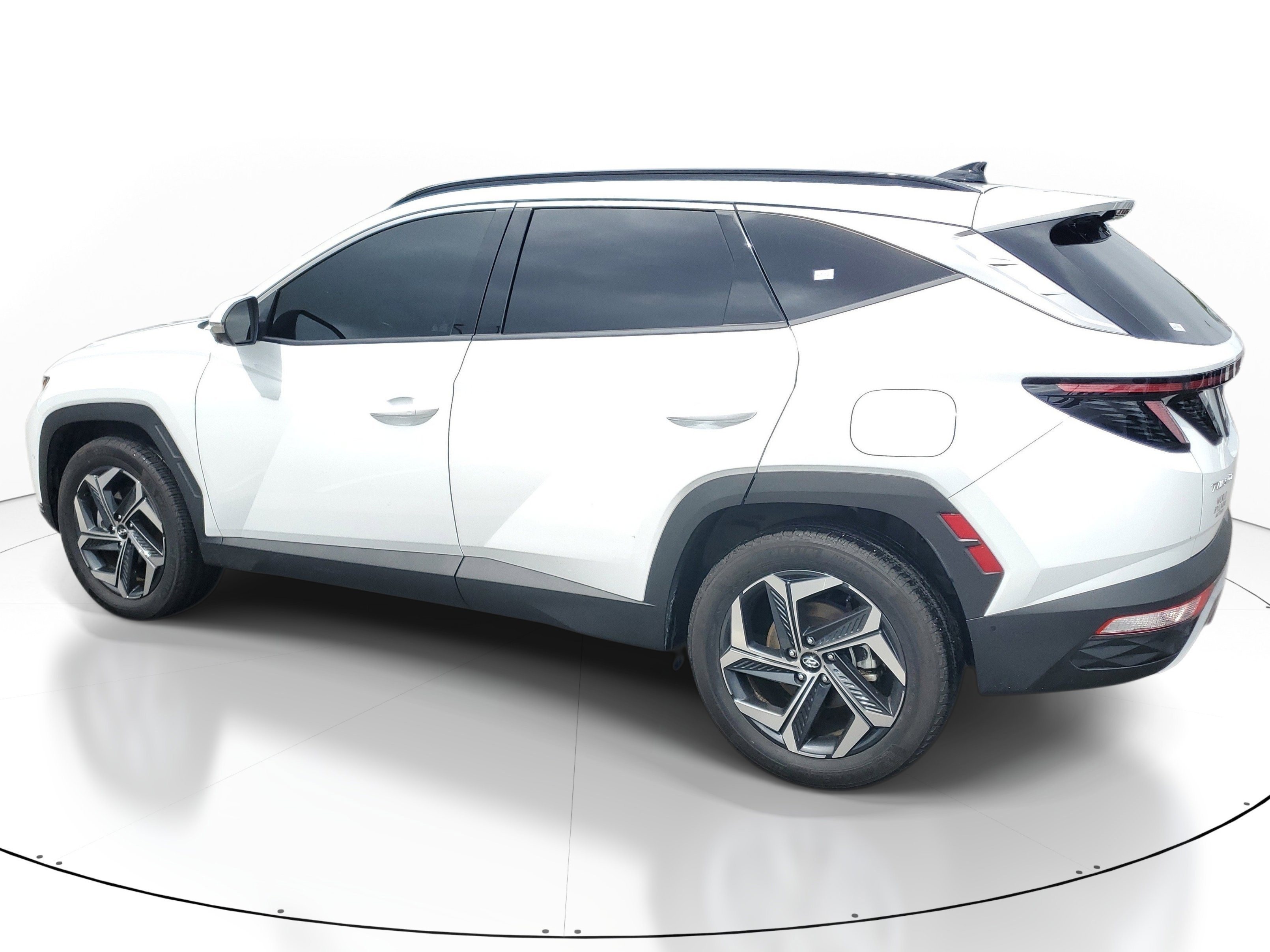 Certified Used 2024 White Pearl Hyundai Limited image 3