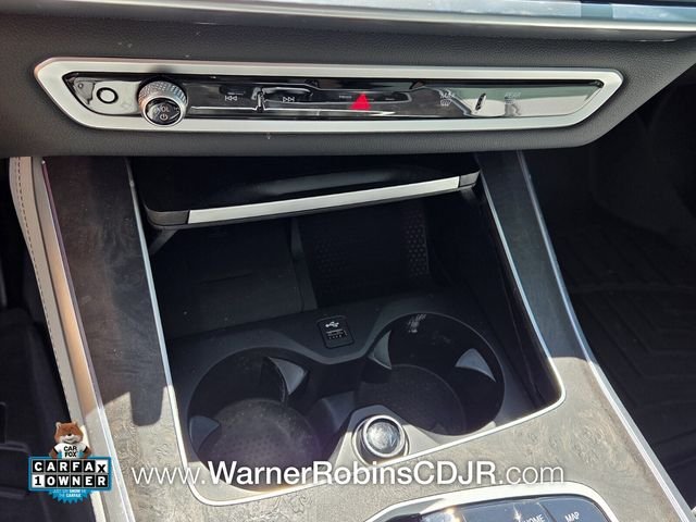 Used 2025 Blue BMW sDrive40i image 25