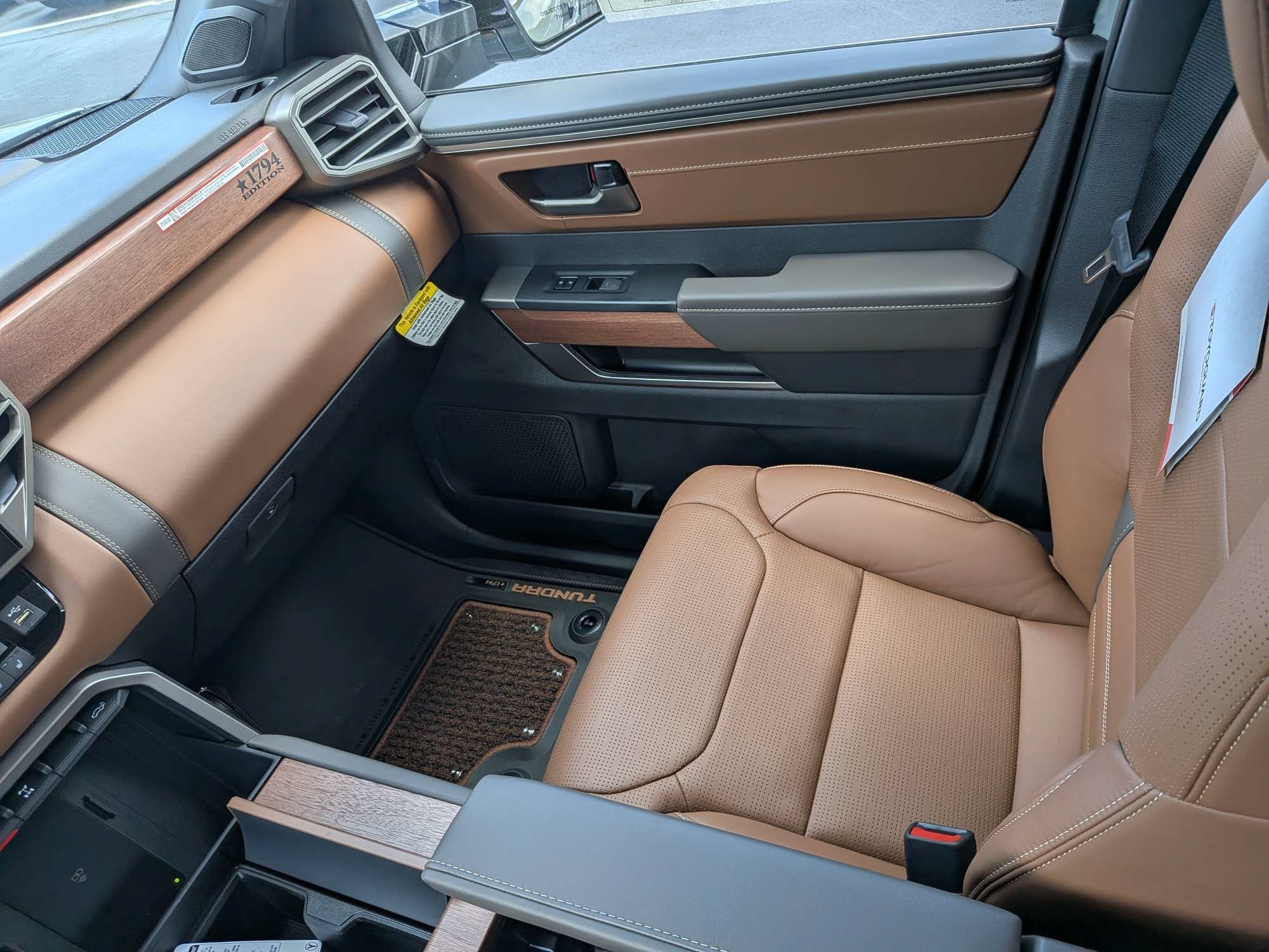 2026 Toyota Tundra 1794 Edition - Photo 18