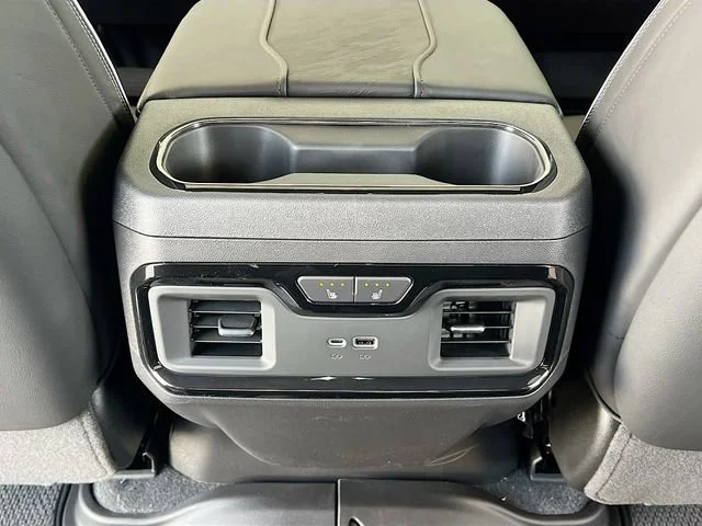 2026 GMC Sierra 1500 AT4X - Photo 18