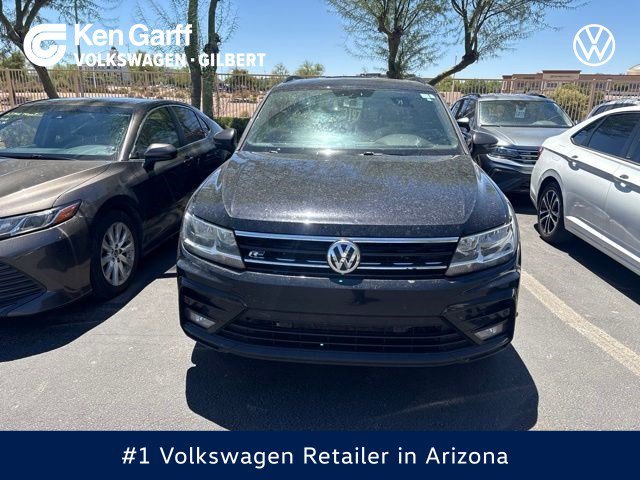 2021 Volkswagen Tiguan 2.0T SE R-Line Black's photo