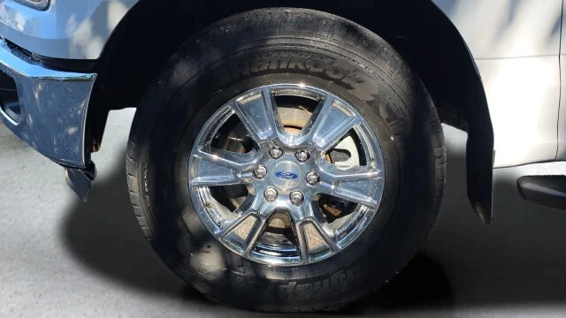 Used 2017 Oxford White Ford XLT image 20