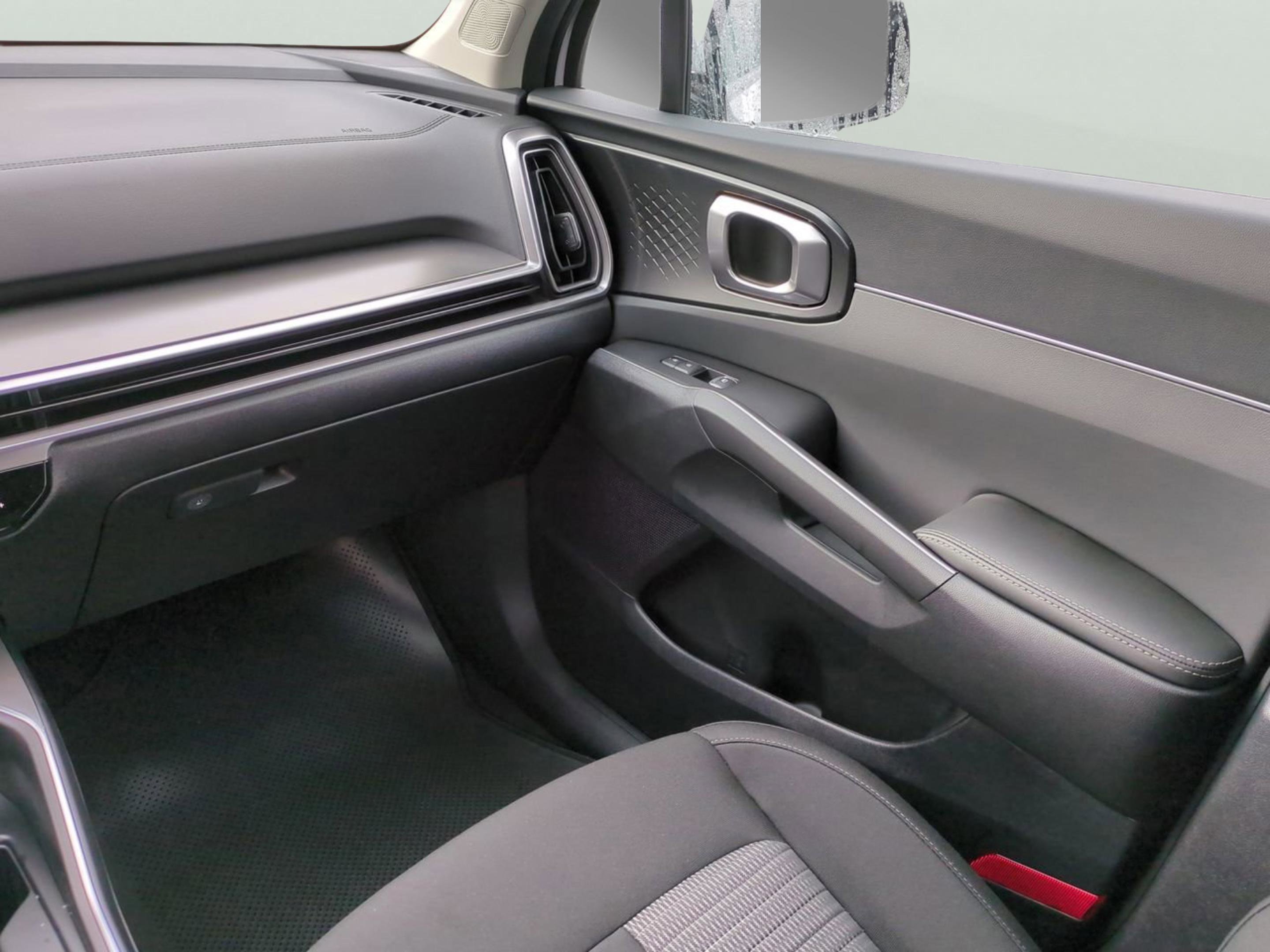 New 2026 Glacial White Pearl Kia LX image 12