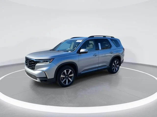 Used 2025 Silver Honda Touring image 3