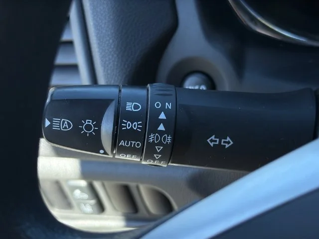 Used 2024 Gray Mitsubishi 2.0 ES image 29