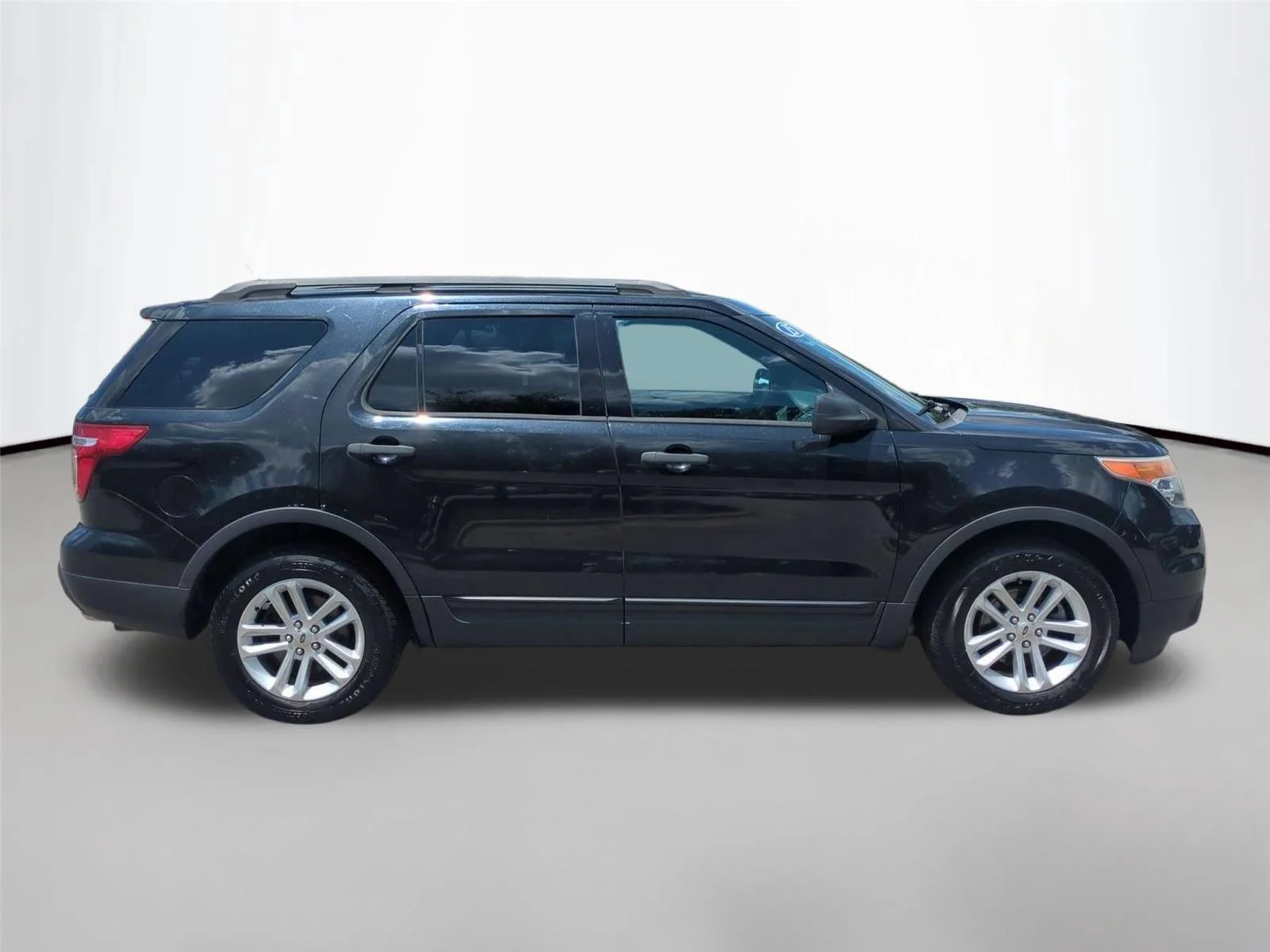 Used 2015 Tuxedo Black Metallic Ford Base image 6