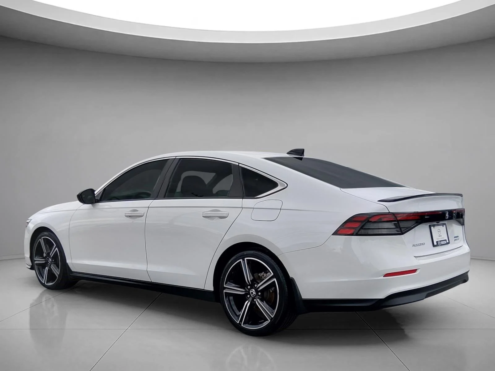 Used 2025 Platinum White Pearl Honda Sport image 3