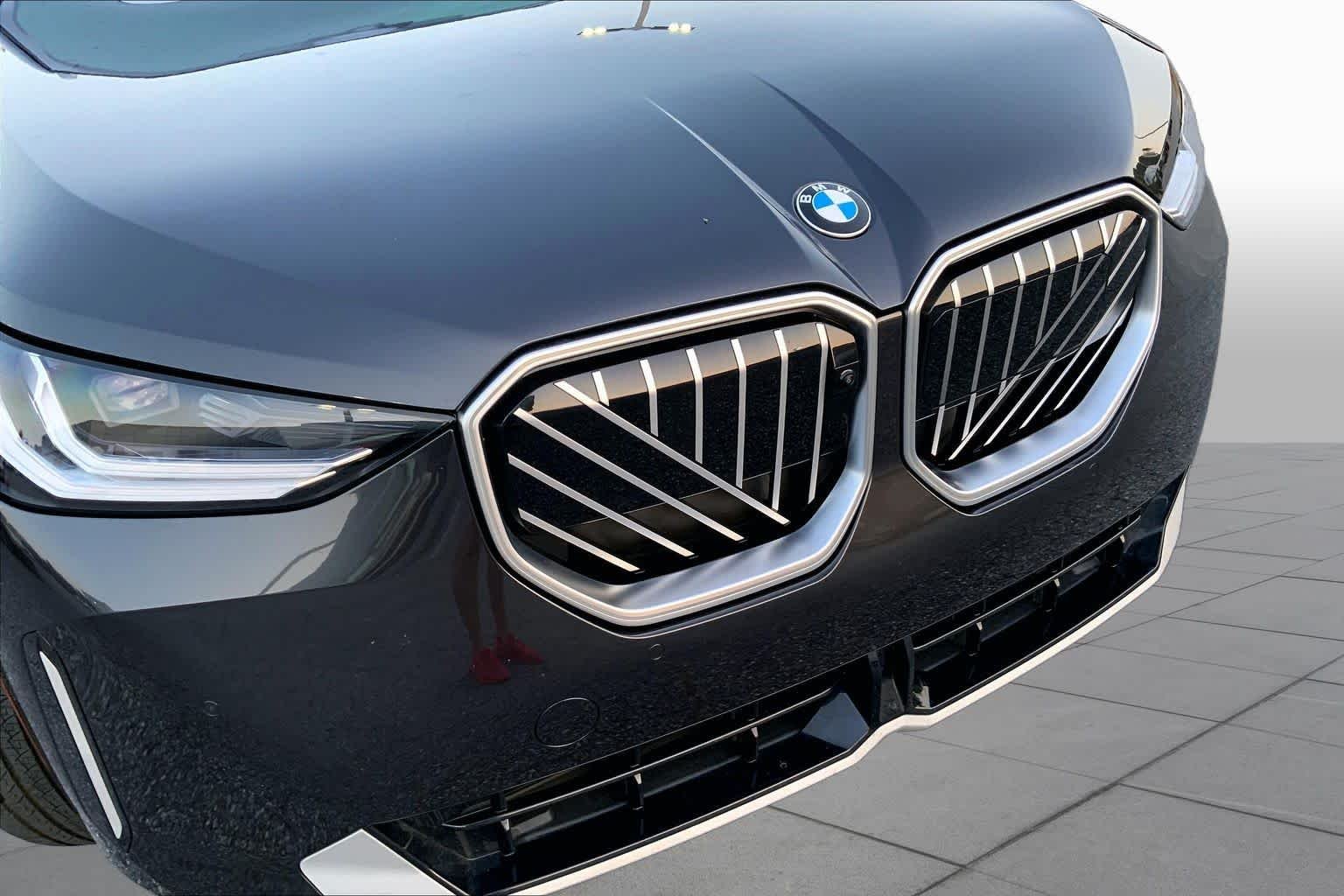 Used 2025 Dark Graphite Metallic BMW 30 xDrive image 29