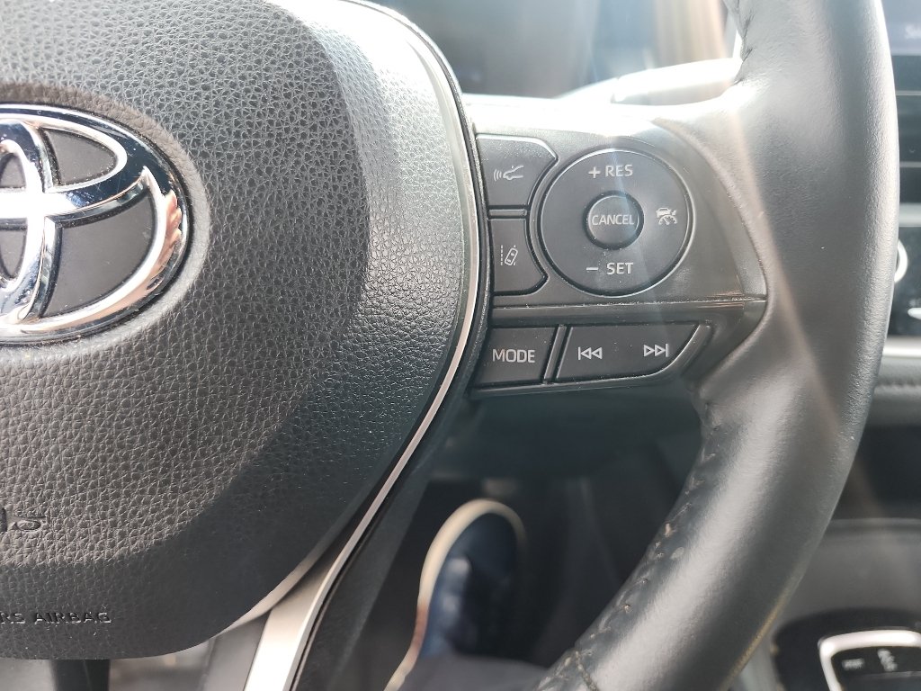 Used 2020 Celestite Toyota SE image 22