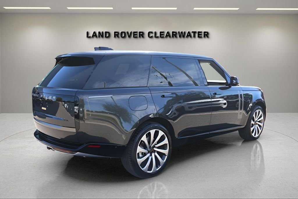 New 2026 Carpathian Grey LAND ROVER SE LWB 7-Seats / V8 image 5
