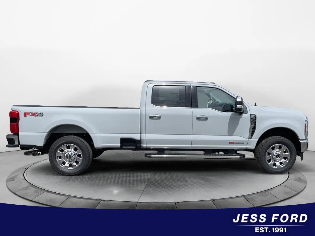 2026 Ford F-350 Super Duty Lariat - Photo 7