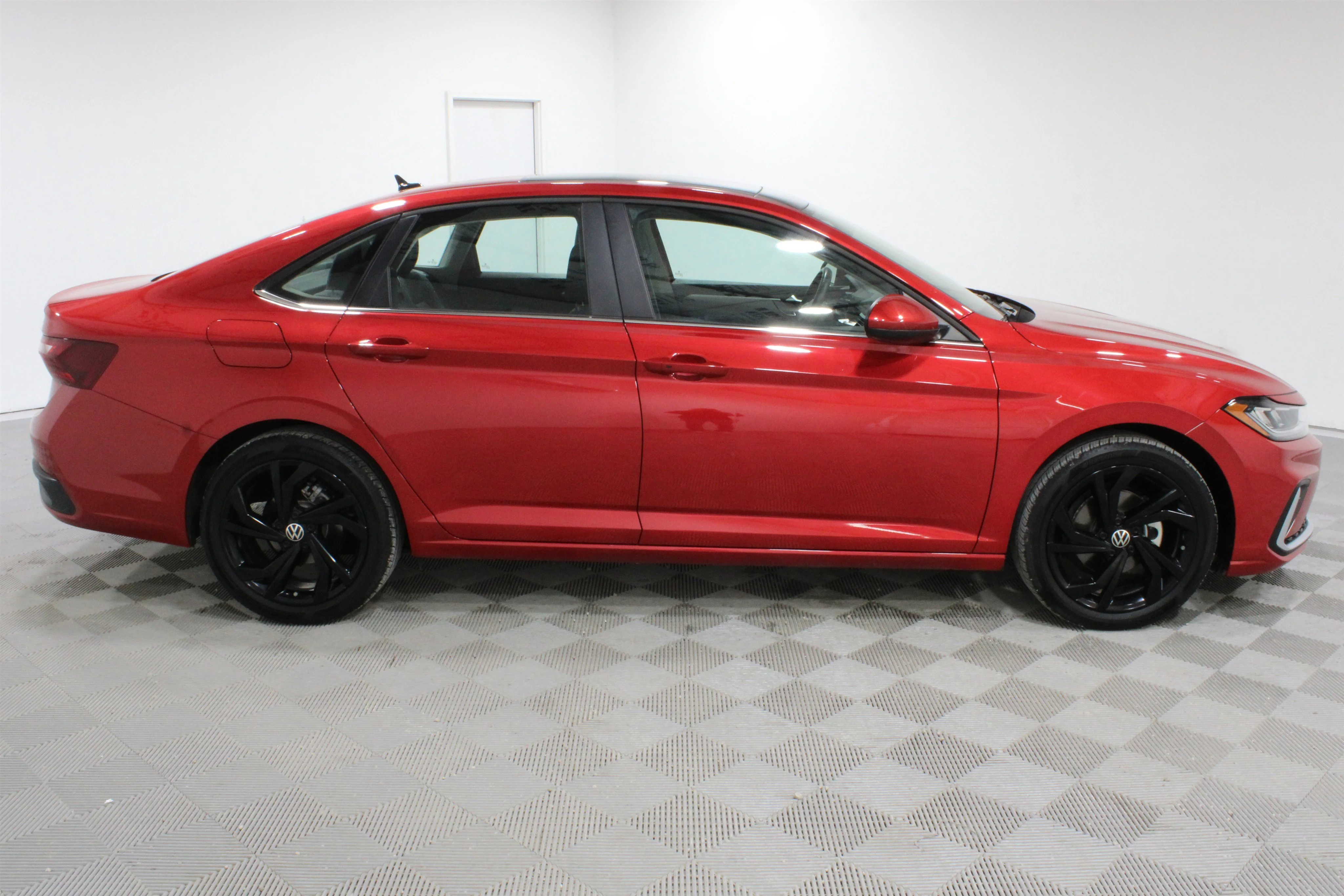 2025 Volkswagen Jetta SE - Photo 26