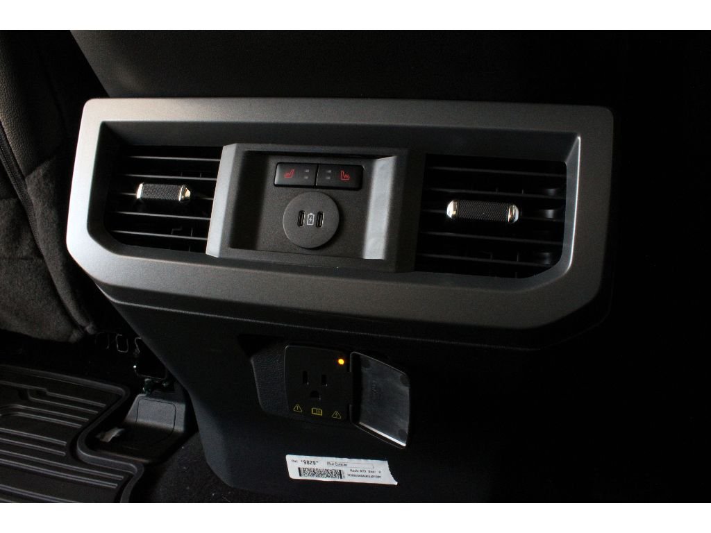 New 2026 Star White Metallic Tri-Coat Ford LARIAT image 24