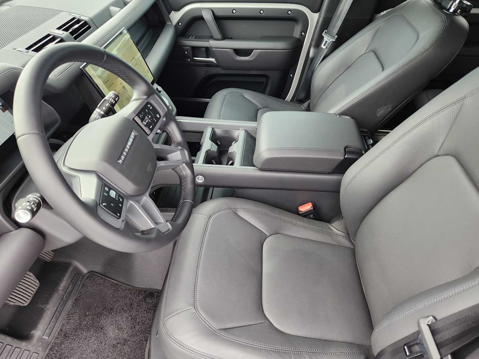2026 Land Rover Defender X-Dynamic SE - Photo 11