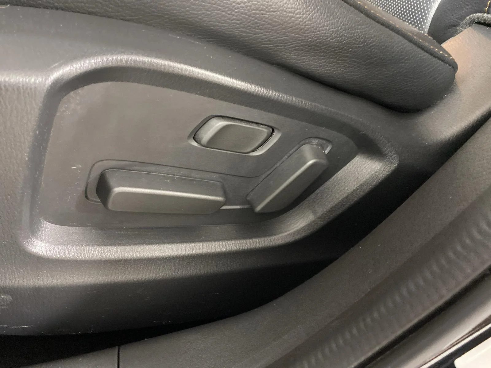 Used 2021 Jet Black Mica Mazda Grand Touring image 20
