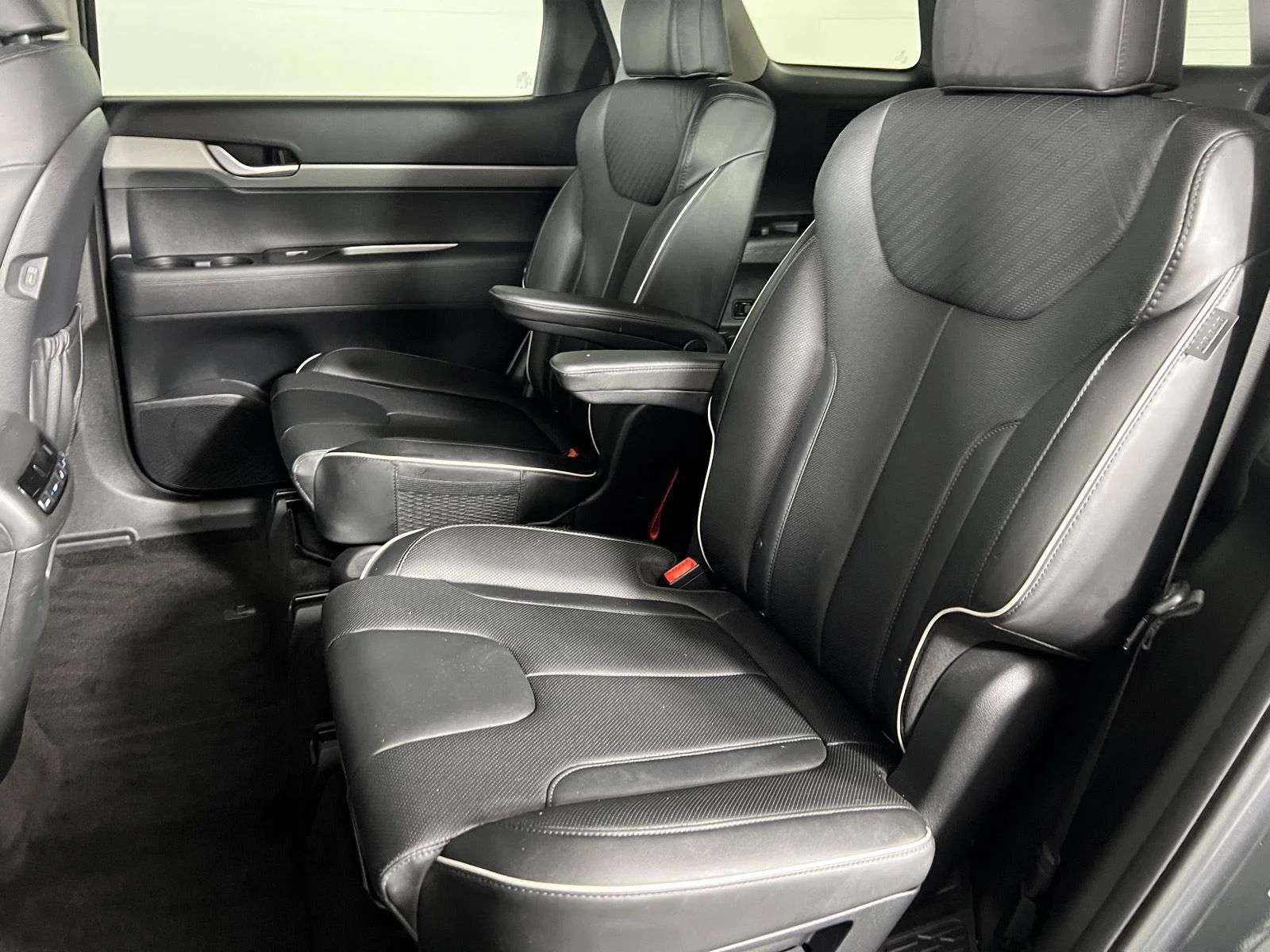 Used 2023 Steel Graphite Hyundai SEL image 11