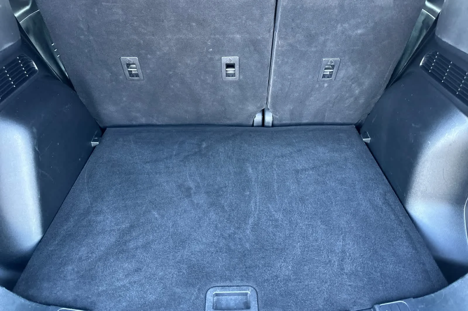 Certified Used 2025 Light Blue Clearcoat Metallic Ford Active image 15
