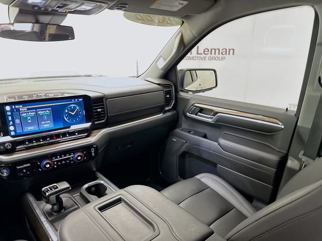 Used 2022 White Chevrolet LT Trail Boss image 23