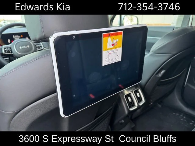 2025 Kia Sorento S - Photo 13