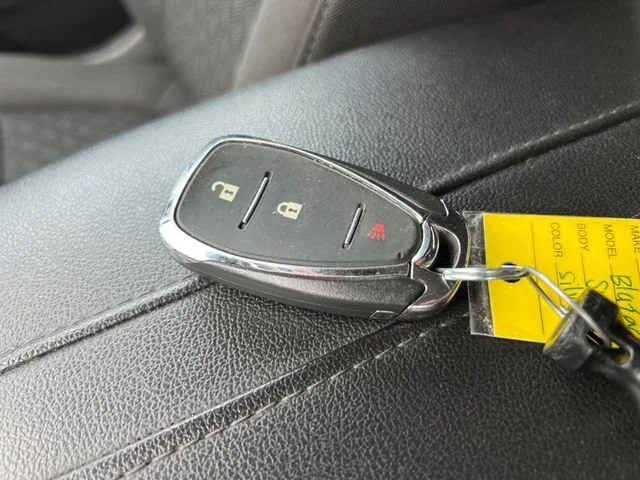 Used 2020 Silver Ice Metallic Chevrolet LT image 29