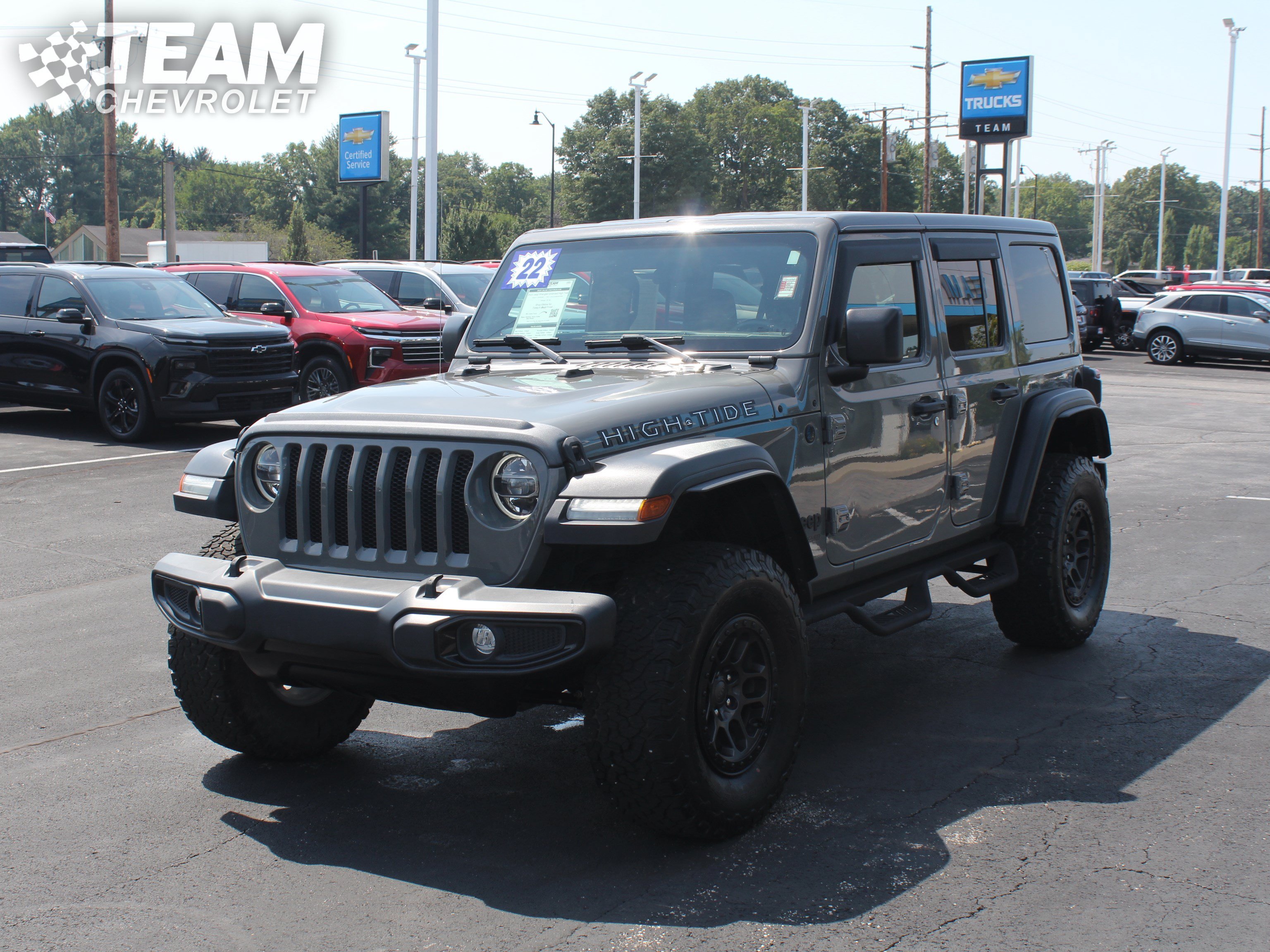 Used 2022 Gray Jeep High Tide 4x4 image 10