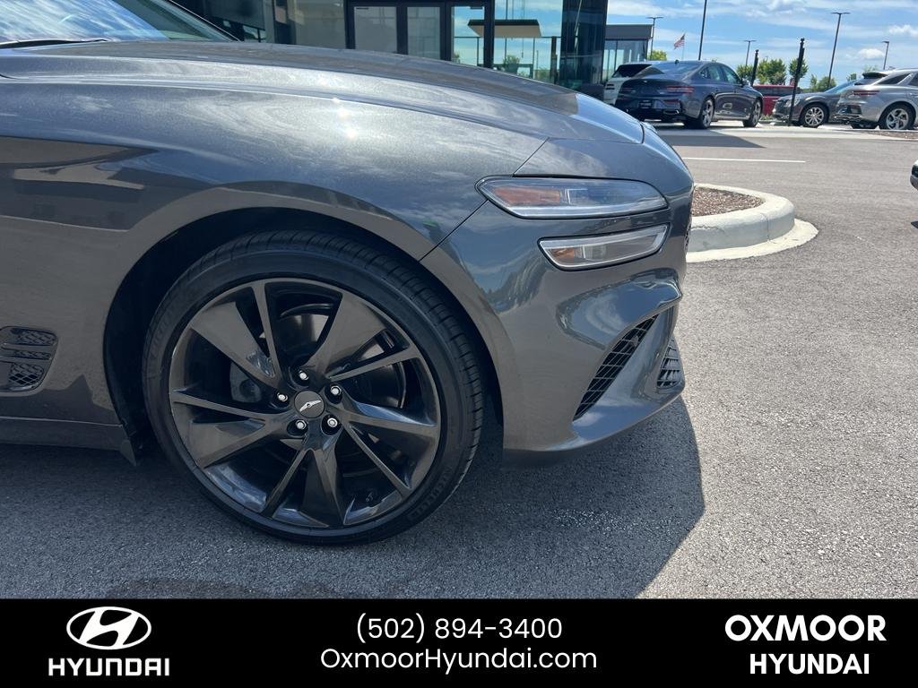 Used 2023 Makalu Gray Genesis 2.0T image 4