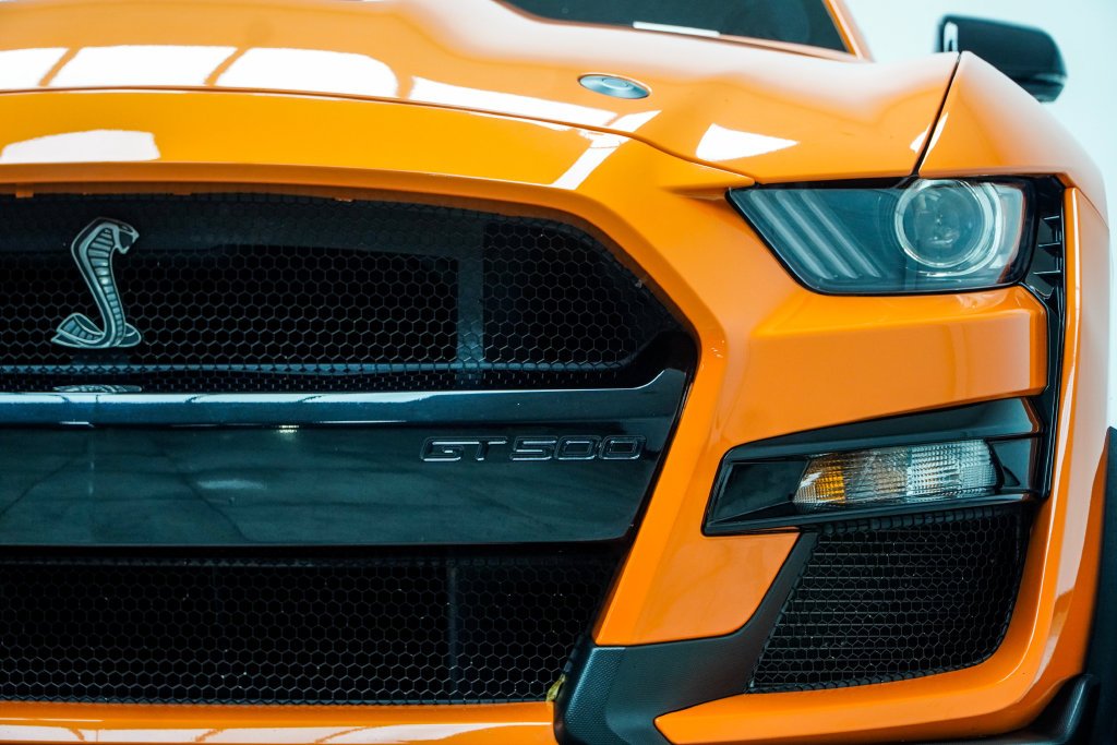 Used 2021 Orange Ford Shelby GT500 image 16