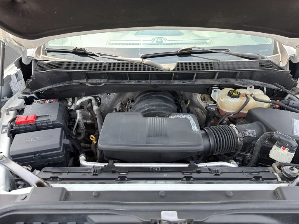 Used 2020 SUMMIT WHITE Chevrolet RST image 53