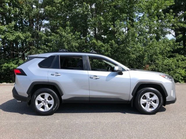 Used 2019 Silver Sky Metallic Toyota XLE image 3