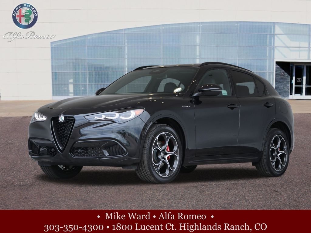2025 Alfa Romeo Stelvio Stelvio AWD's photo