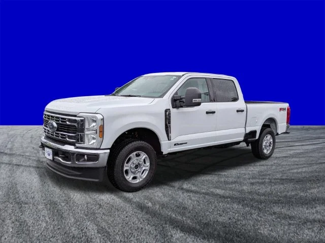 New 2026 Oxford White Ford F-350® XLT image 8