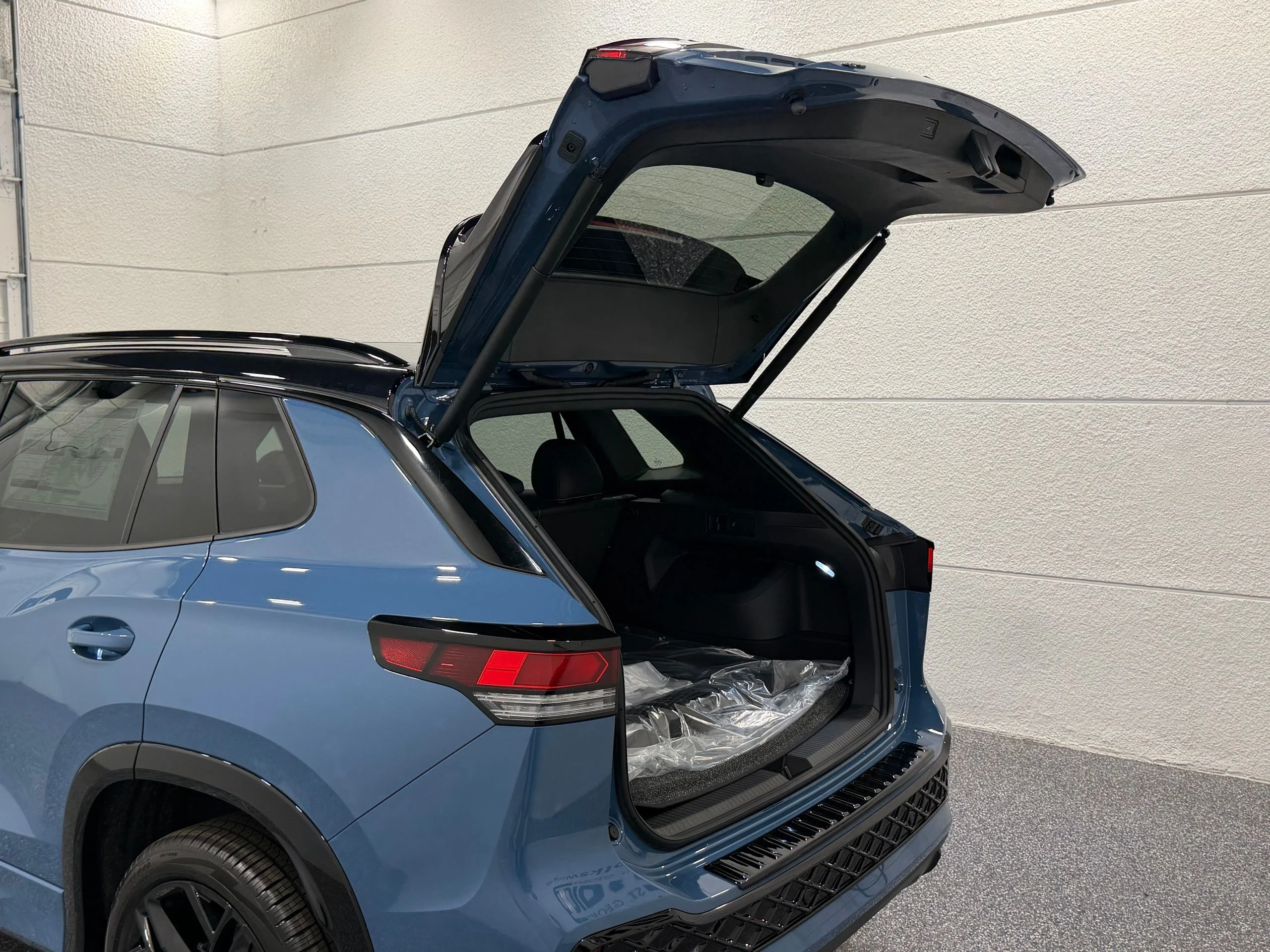 New 2026 Blue Volkswagen SE R-Line Black image 24