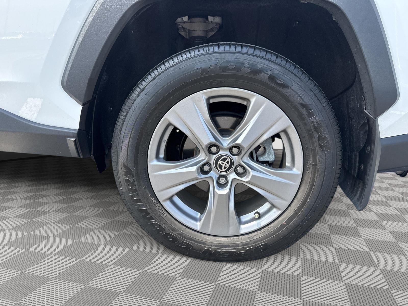 Used 2024 Ice Cap Toyota XLE image 7