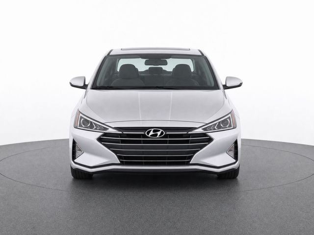 Used 2019 Silver Hyundai Value Edition image 6