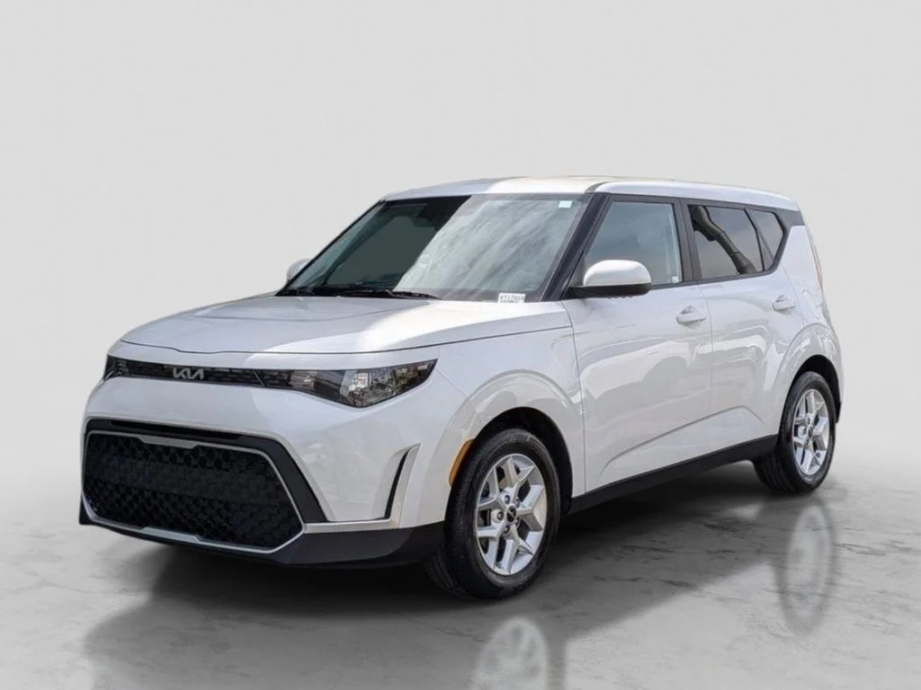 Used 2023 Kia Soul LX with VIN KNDJ23AU1P7867653 for sale in Yonkers, NY