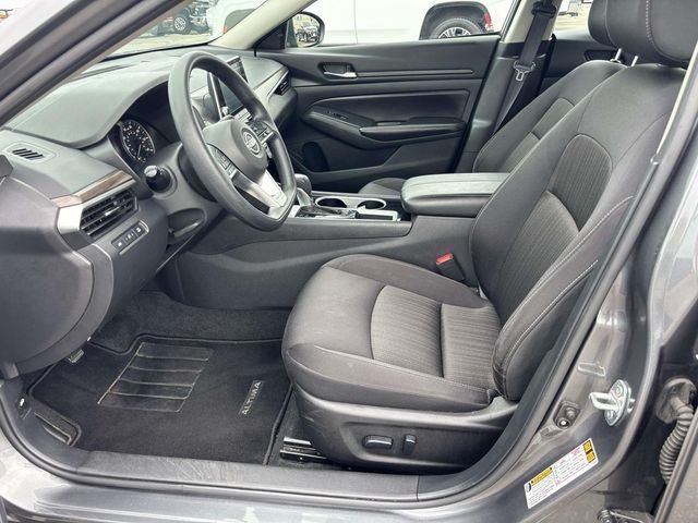 Used 2024 Gun Metallic Nissan 2.5 SV image 10