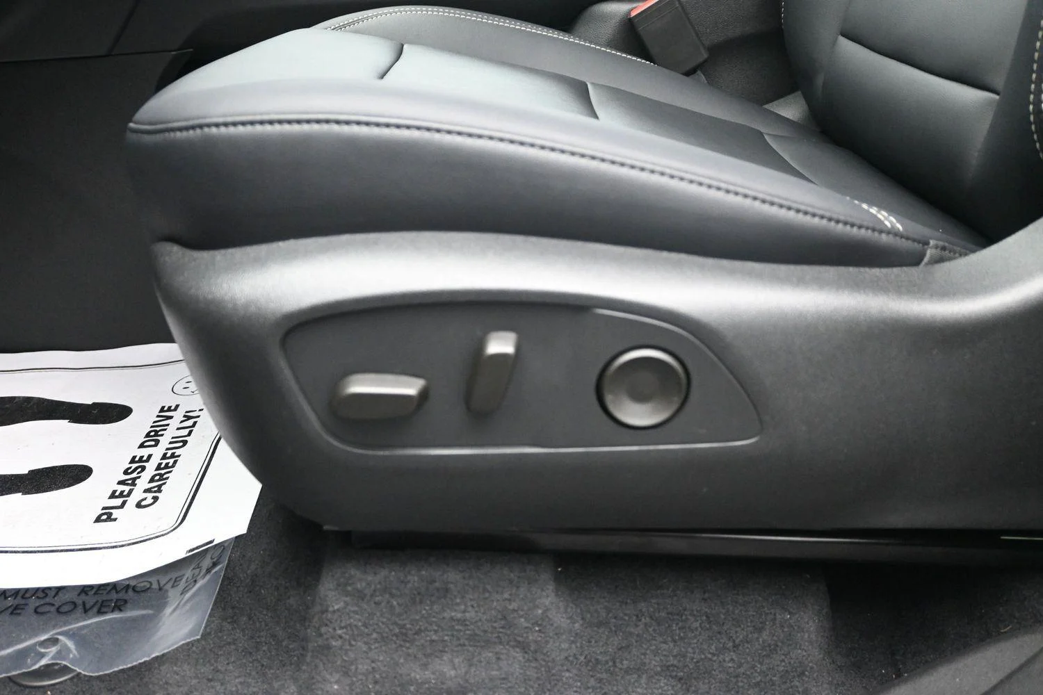 2026 GMC Acadia Elevation - Photo 23