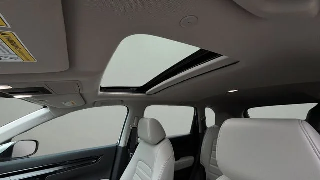 Used 2025 White Honda EX-L image 19