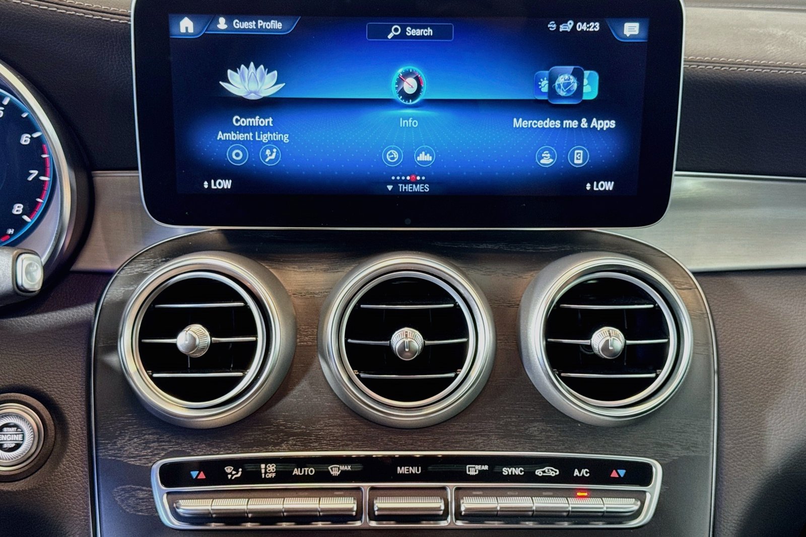 Certified Used 2023 Polar White Mercedes-Benz GLC 300 image 13