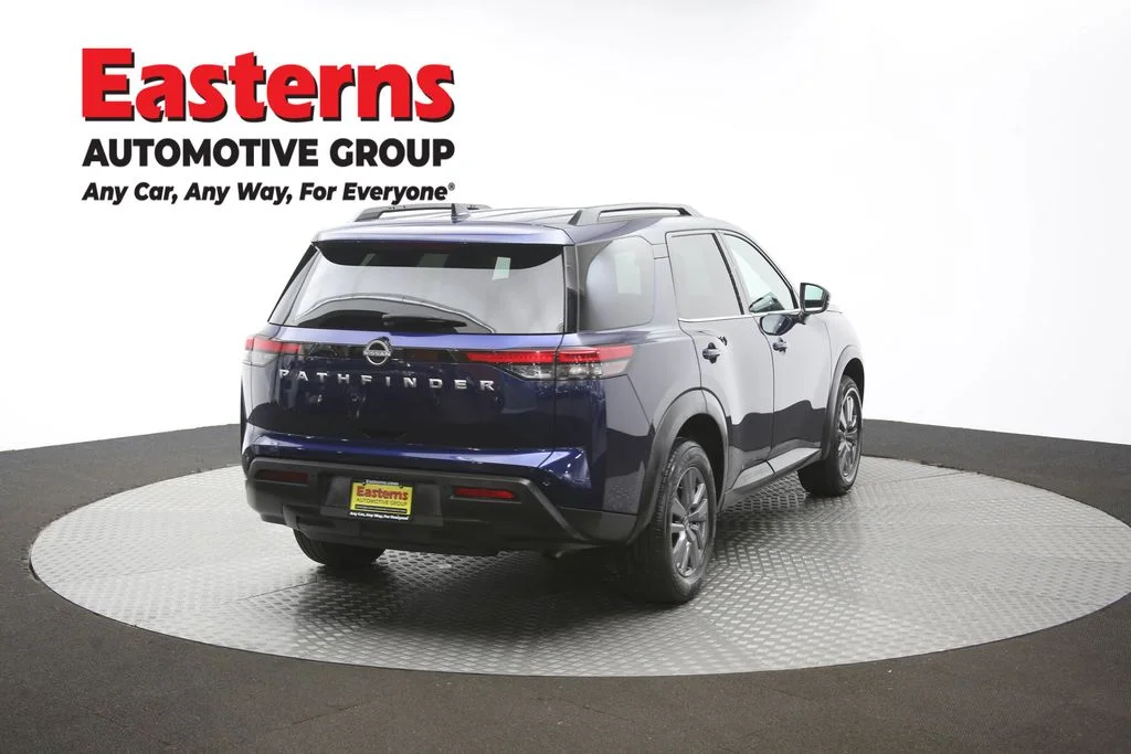 Used 2025 Blue Nissan SV image 39