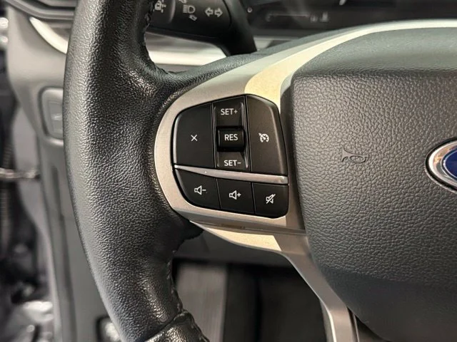 Used 2022 Gray Ford XLT image 16