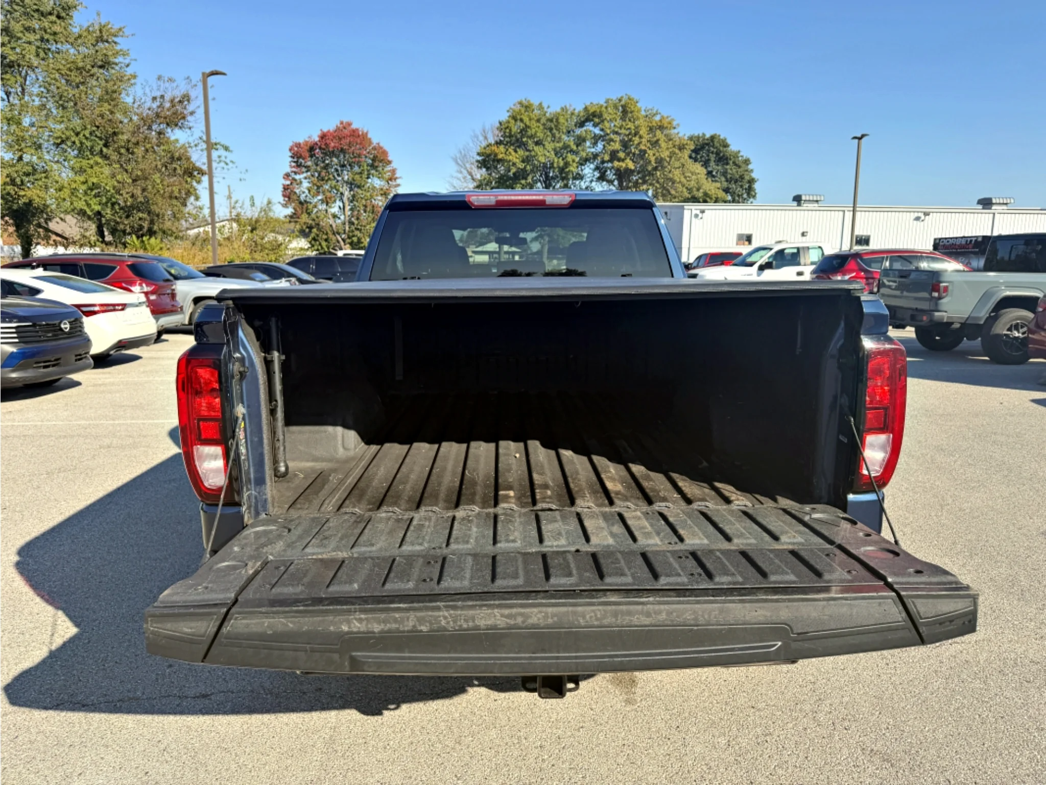 Used 2022 Pacific Blue Metallic GMC Elevation image 23