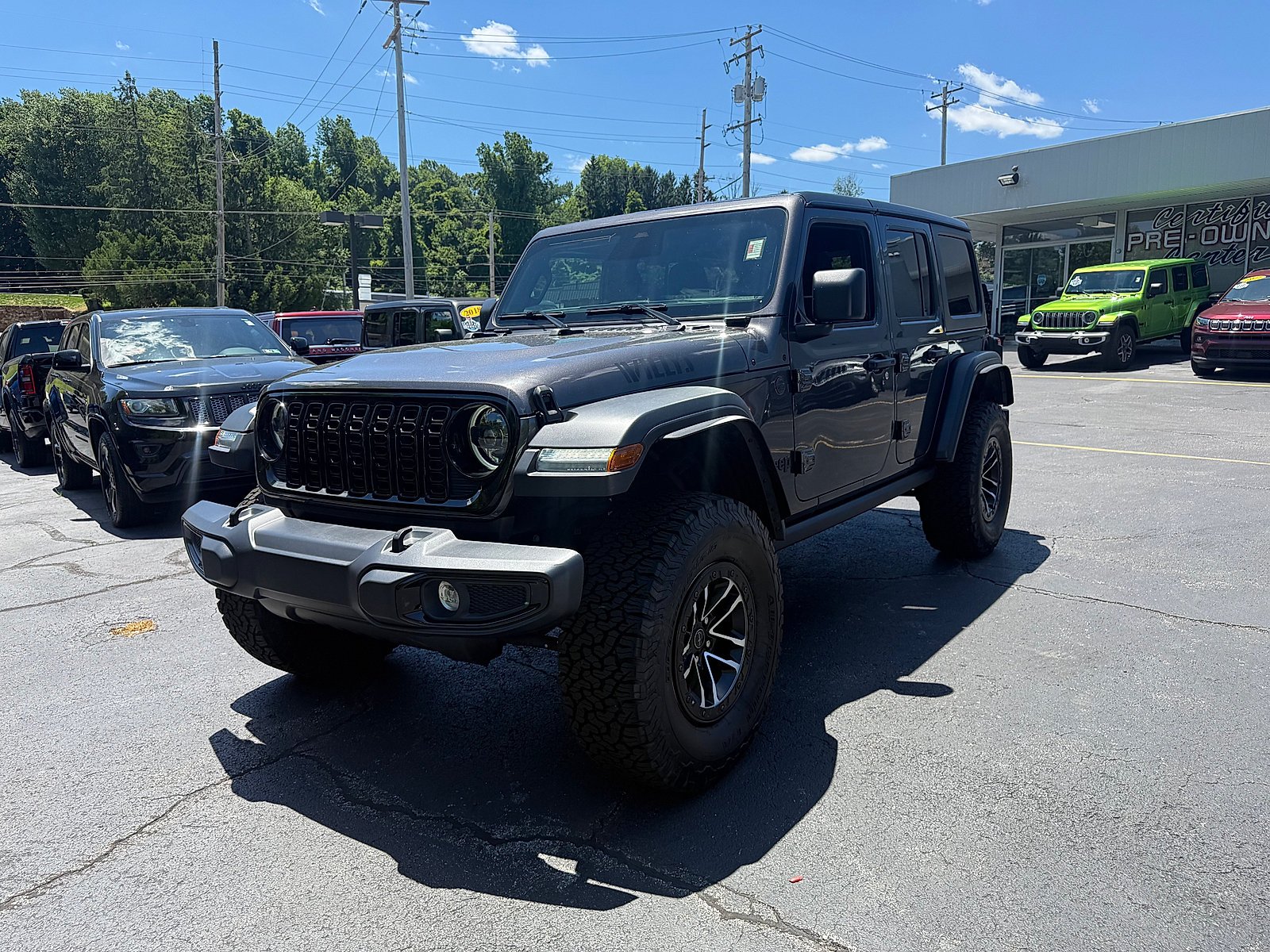 Used 2026 Granite Crystal Metallic Clearcoat Jeep Willys image 3