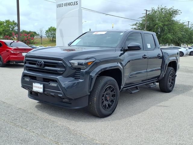 Certified Used 2025  Toyota SR5 image 25