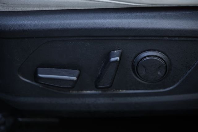 Used 2023 Deep Sea Hyundai SEL Convenience image 23