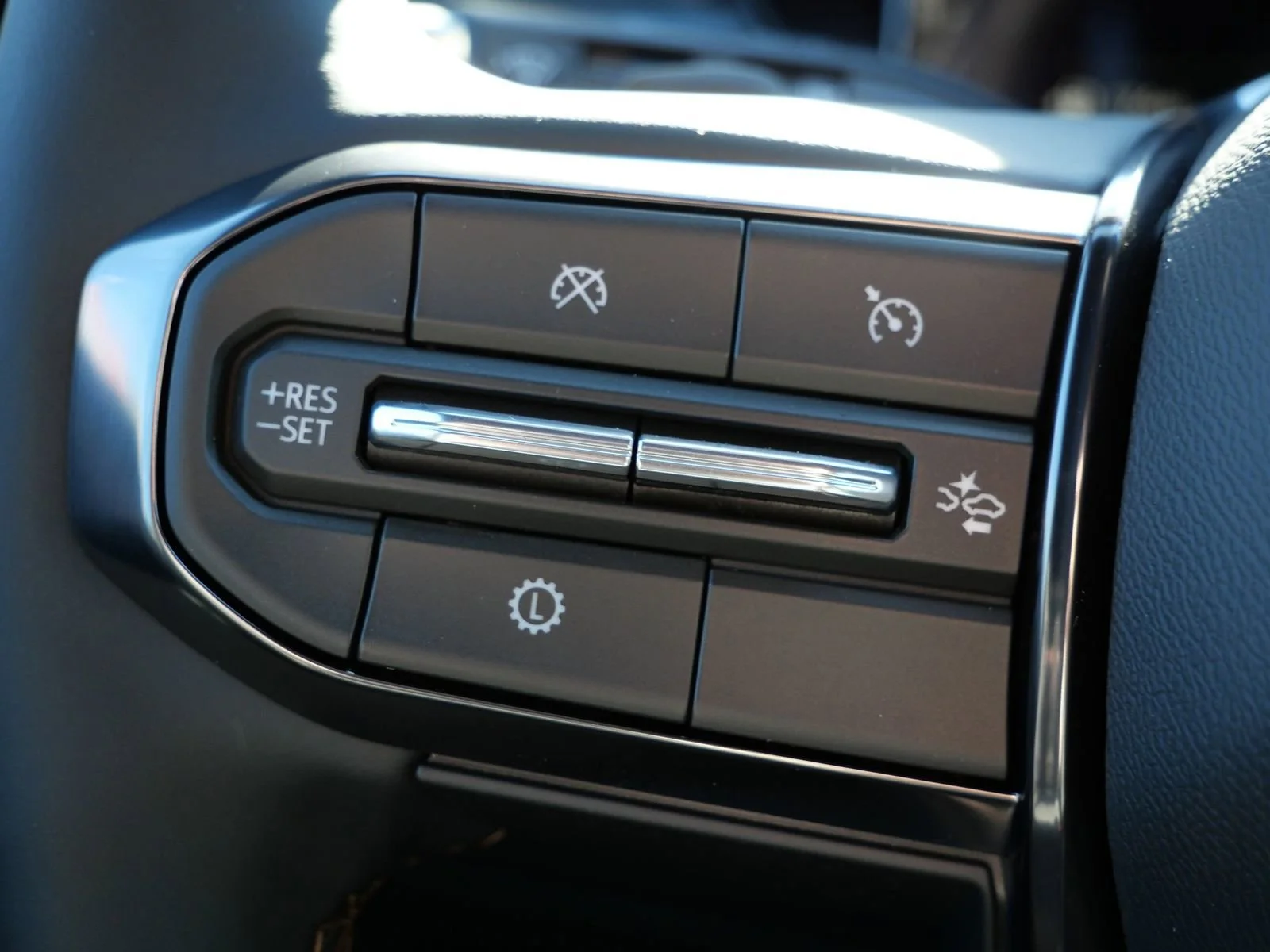 New 2026 Sterling Metallic GMC AT4 image 14