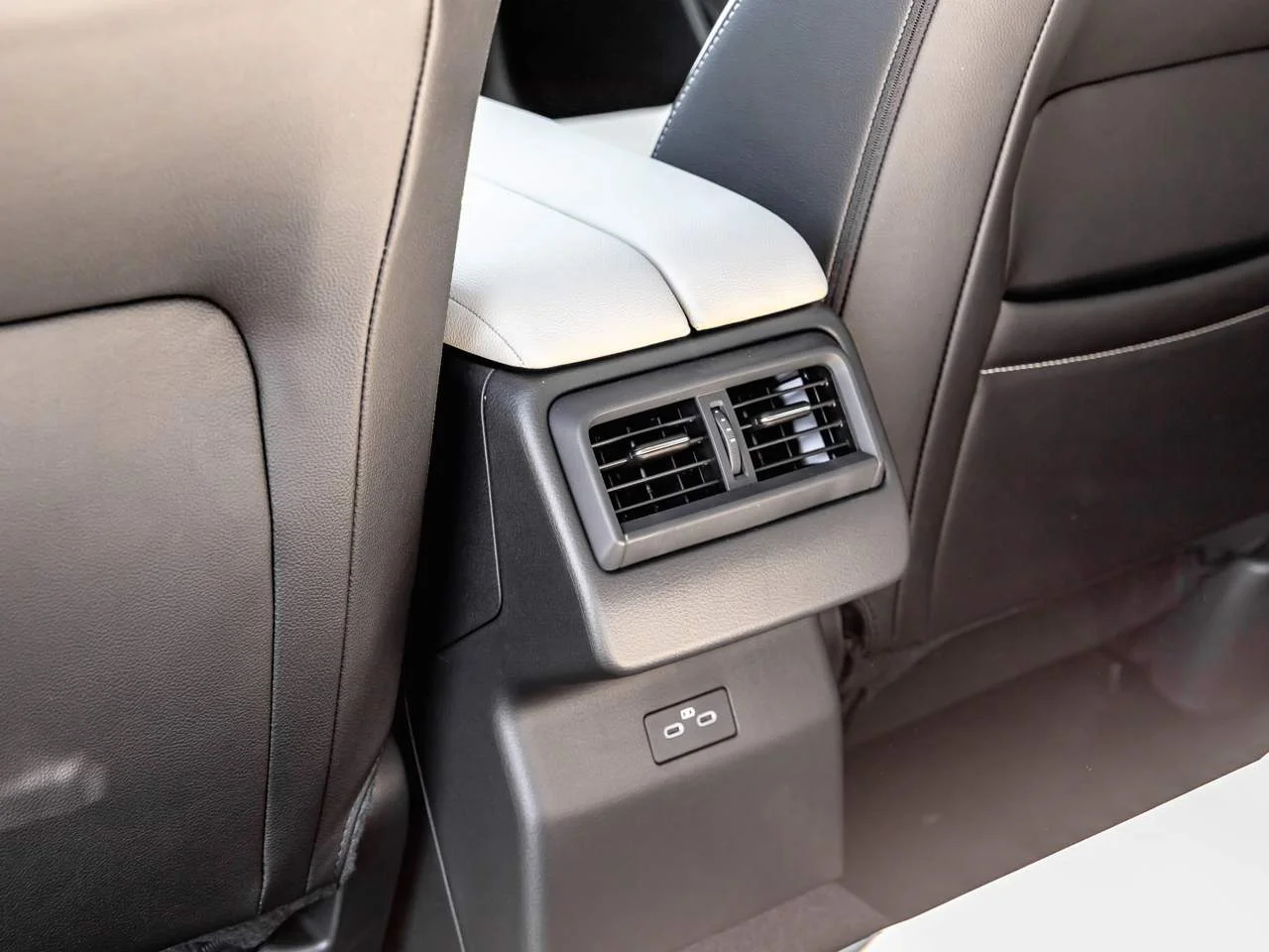 New 2026 Wind Chill Pearl Mazda 2.5 S Premium AWD image 23