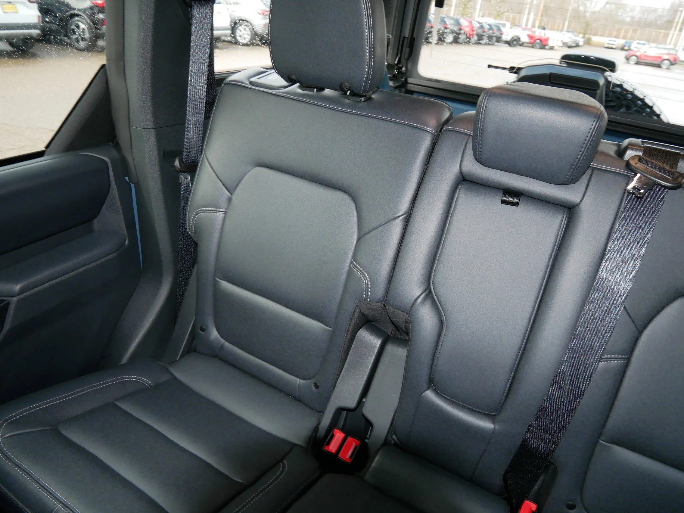 New 2025 Azure Gray Metallic Ford Badlands image 12