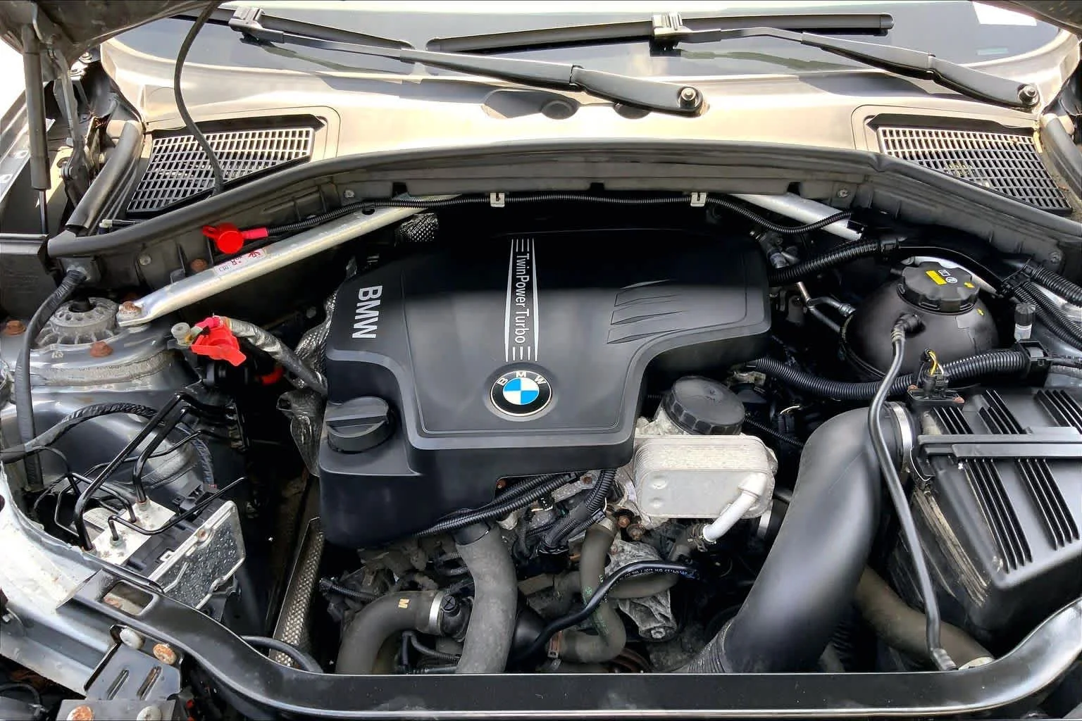 Used 2016 Space Gray Metallic BMW xDrive28i image 31